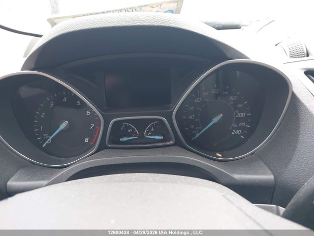 Продажа на аукционе авто 2015 Ford Escape Se, vin: 1FMCU9G93FUA95340, номер лота: 12600438
