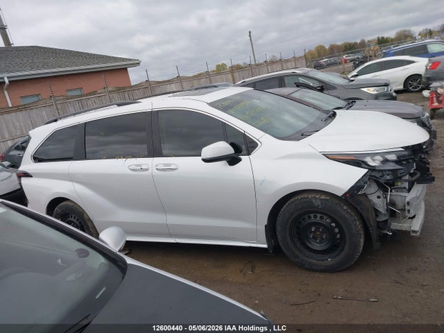 Продаж на аукціоні авто 2024 Toyota Sienna, vin: 5TDGRKEC3RS187957, номер лоту: 12600440