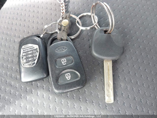Продажа на аукционе авто 2011 Kia Sorento Lx, vin: 5XYKT3A12BG070749, номер лота: 12600458