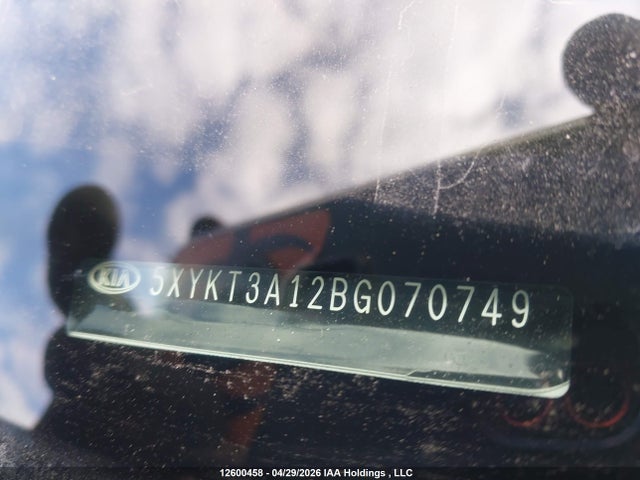 Продажа на аукционе авто 2011 Kia Sorento Lx, vin: 5XYKT3A12BG070749, номер лота: 12600458