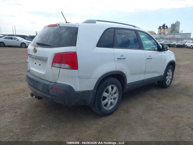 Продажа на аукционе авто 2011 Kia Sorento Lx, vin: 5XYKT3A12BG070749, номер лота: 12600458