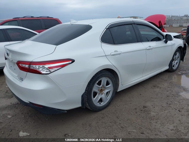2020 Toyota Camry Hybrid Xle მანქანა იყიდება აუქციონზე, vin: 4T1B21HK6LU522669, აუქციონის ნომერი: 12600466