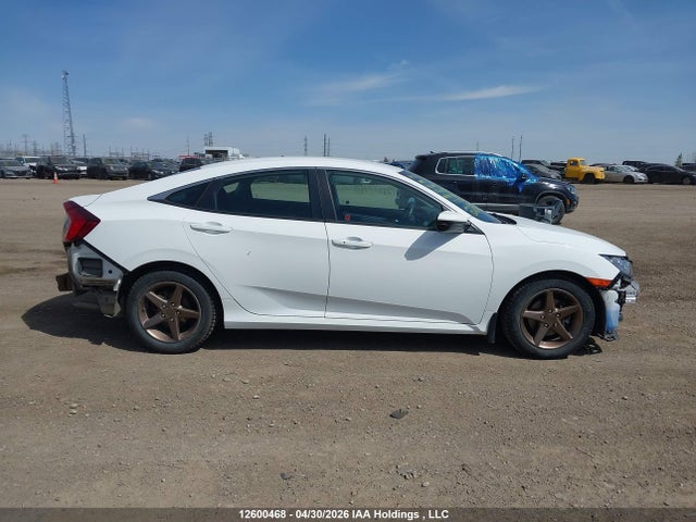 Honda CIVIC SE 2018 2HGFC2F67JH020883 Image 14