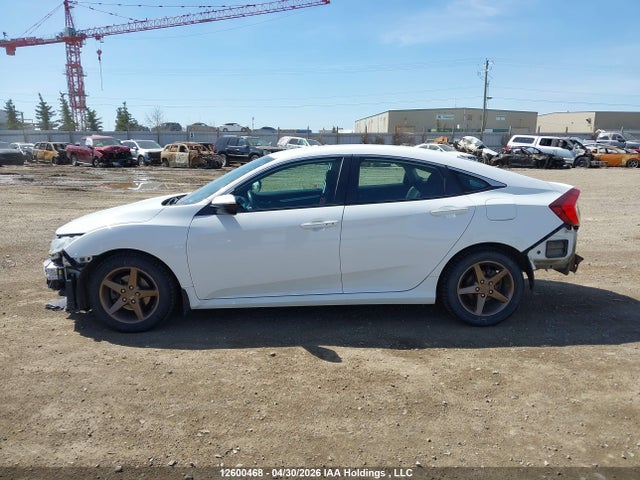 Honda CIVIC SE 2018 2HGFC2F67JH020883 Image 15