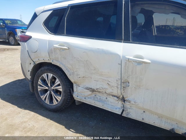 JN8BT3BB9NW330647 Nissan ROGUE SV