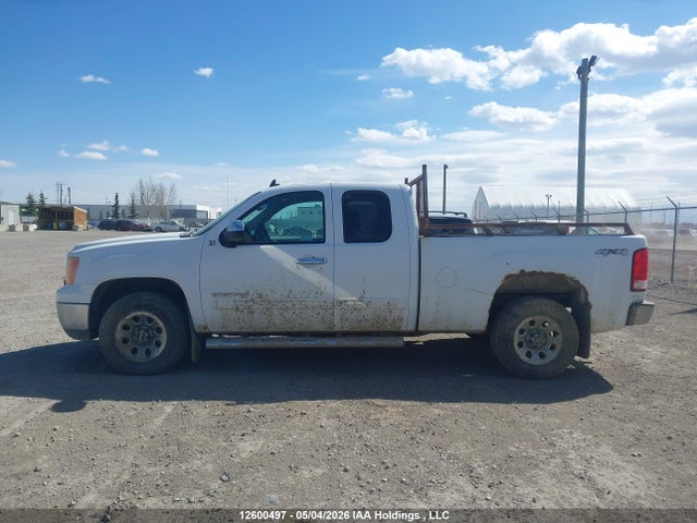 12600497 :رقم المزاد ، 1GTR2UEA9DZ117264 vin ، 2013 Gmc Sierra K1500 Sl مزاد بيع