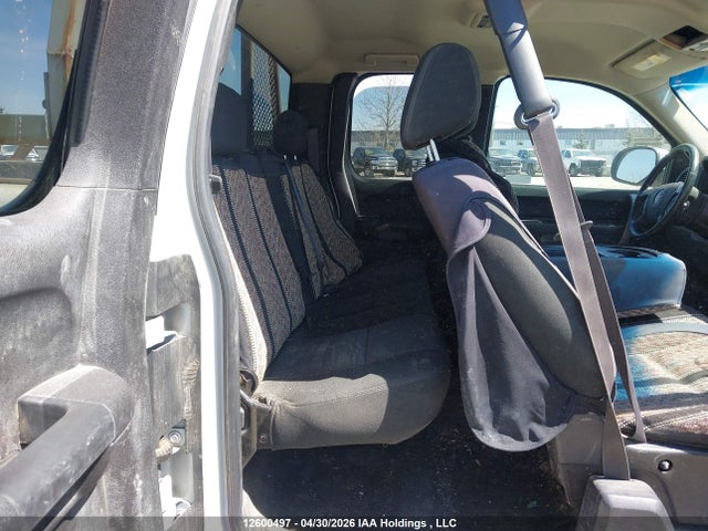12600497 :رقم المزاد ، 1GTR2UEA9DZ117264 vin ، 2013 Gmc Sierra K1500 Sl مزاد بيع