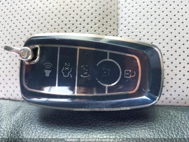12600501 :رقم المزاد ، 1FMCU9DZ2MUA74254 vin ، 2021 Ford Escape Titanium مزاد بيع