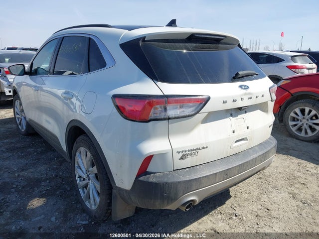 12600501 :رقم المزاد ، 1FMCU9DZ2MUA74254 vin ، 2021 Ford Escape Titanium مزاد بيع