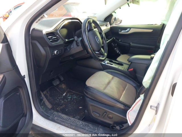 12600501 :رقم المزاد ، 1FMCU9DZ2MUA74254 vin ، 2021 Ford Escape Titanium مزاد بيع