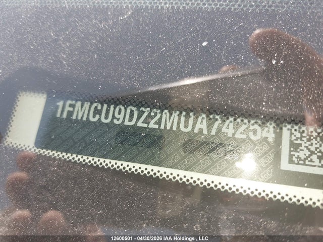 12600501 :رقم المزاد ، 1FMCU9DZ2MUA74254 vin ، 2021 Ford Escape Titanium مزاد بيع