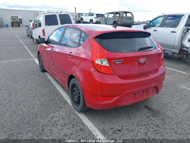 2013 Hyundai Accent მანქანა იყიდება აუქციონზე, vin: KMHCT5AE1DU128527, აუქციონის ნომერი: 12600511