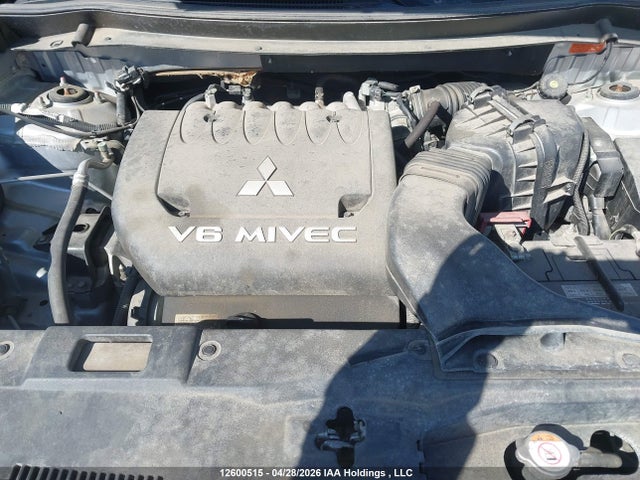JA4JZ3AX8EZ602312 Mitsubishi Outlander Se