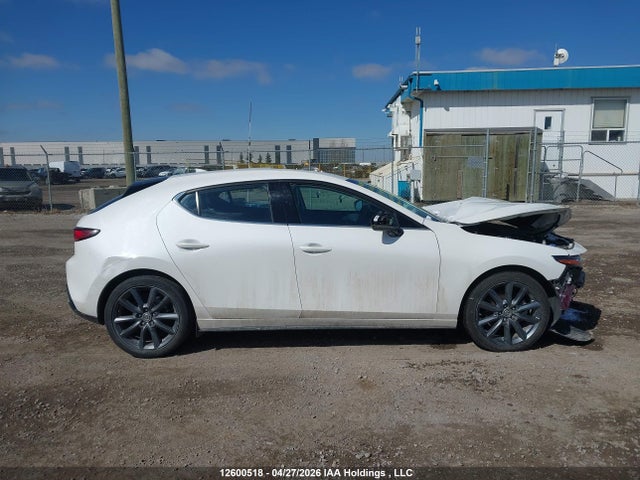 Mazda 3 Premium 2024 JM1BPBMM2R1717598 Image 13