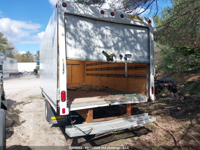 1HA3GTC76NN006393 Chevrolet Express Cutaway Work Van