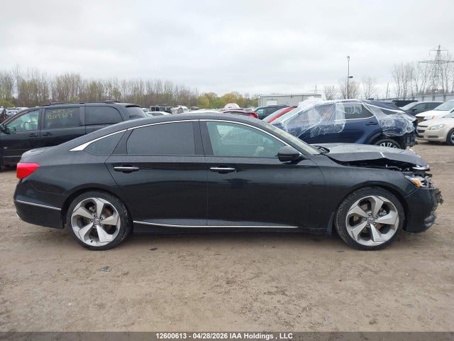 1HGCV1F9XJA803440 Honda Accord Touring