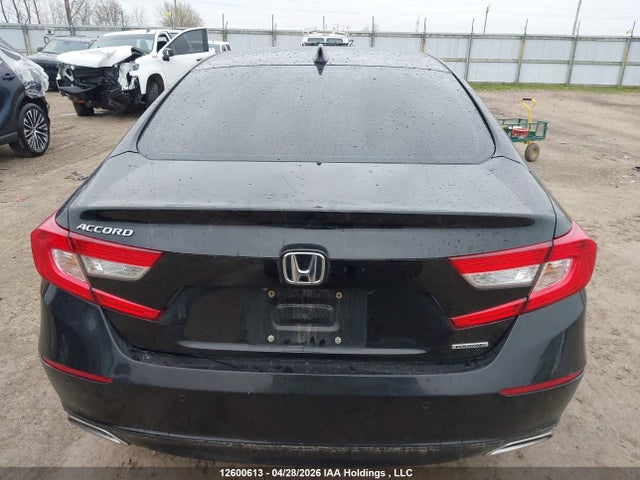 1HGCV1F9XJA803440 Honda Accord Touring