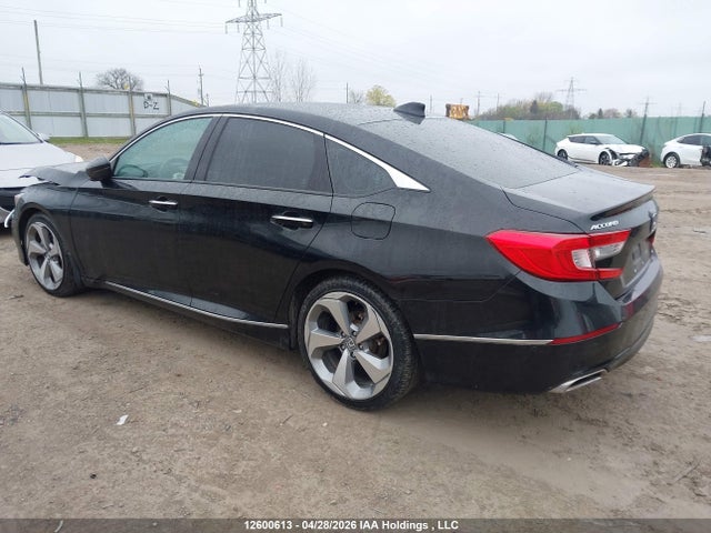 1HGCV1F9XJA803440 Honda Accord Touring