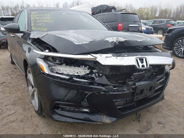 1HGCV1F9XJA803440 Honda Accord Touring