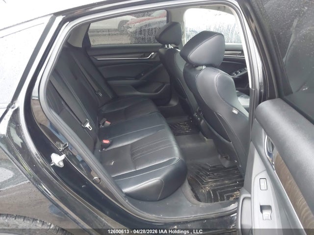 1HGCV1F9XJA803440 Honda Accord Touring