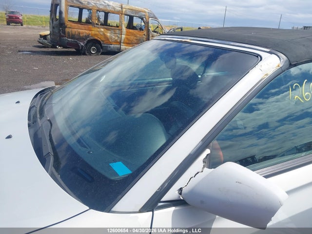 2001 Toyota Camry Solara Se/sle მანქანა იყიდება აუქციონზე, vin: 2T1FF22P61C833937, აუქციონის ნომერი: 12600654