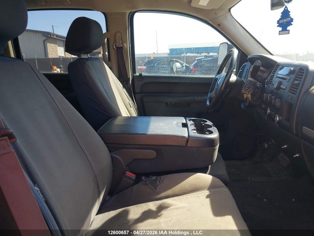 12600657 :رقم المزاد ، 1GT120CG2DF110171 vin ، 2013 Gmc Sierra K2500 Sle مزاد بيع