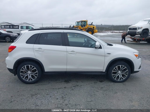 Продаж на аукціоні авто 2018 Mitsubishi Rvr Se Limited/gt, vin: JA4AJ4AW1JZ613005, номер лоту: 12600678