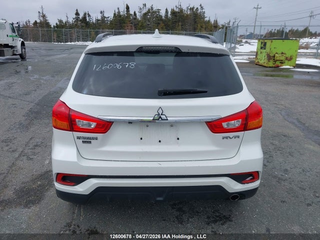 Продаж на аукціоні авто 2018 Mitsubishi Rvr Se Limited/gt, vin: JA4AJ4AW1JZ613005, номер лоту: 12600678