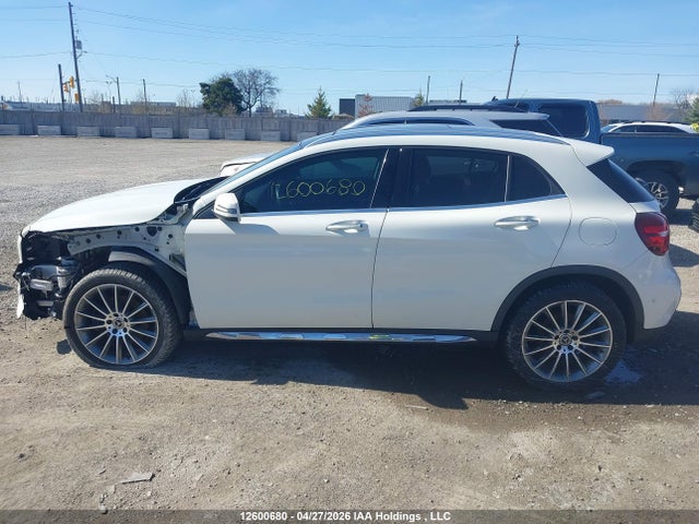 WDCTG4GB9JJ380680 Mercedes-Benz Gla 250 4matic