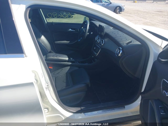 WDCTG4GB9JJ380680 Mercedes-Benz Gla 250 4matic