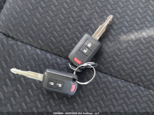 JA4ATUAA5RZ620646 Mitsubishi Eclipse Cross Es