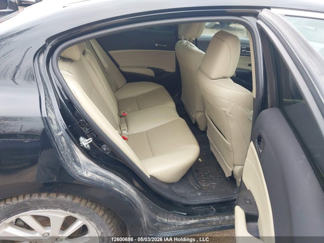 19UDE2F71HA802289 Acura Ilx Premium/technology