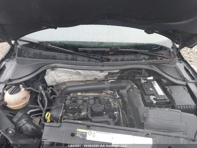 WVGJV7AX0GW529218 Volkswagen Tiguan