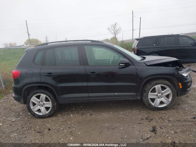 WVGJV7AX0GW529218 Volkswagen Tiguan