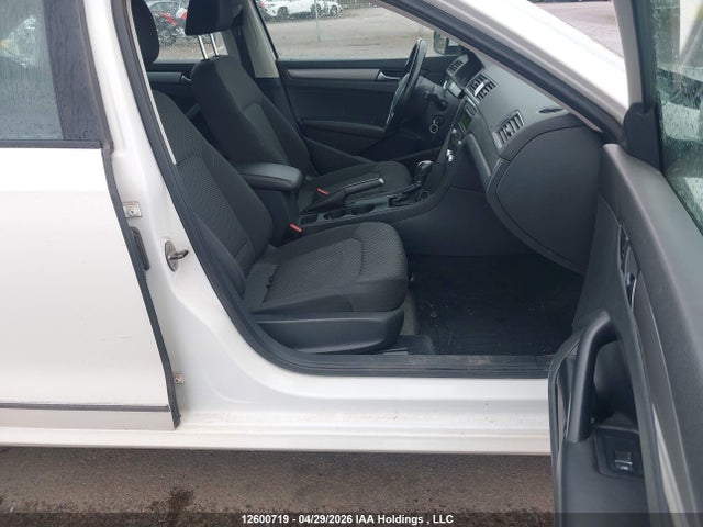 Aukcja sprzedaży 2013 Volkswagen Passat S, vin: 1VWAN7A31DC144357, numer aukcji: 12600719