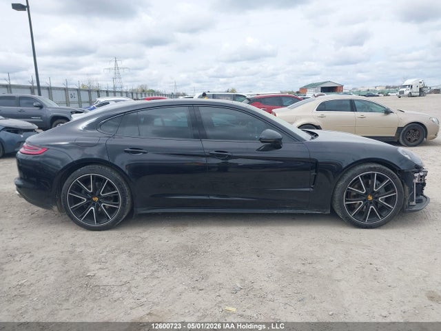 WP0AB2A75JL136873 Porsche Panamera 4s