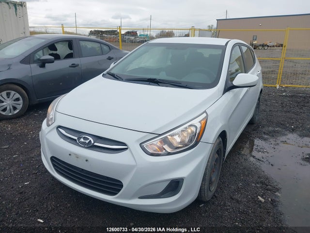 Hyundai ACCENT SE 2017 KMHCT5AE7HU360975 Image 2