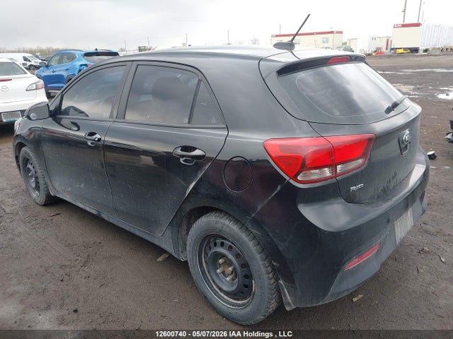 12600740 :رقم المزاد ، 3KPA25AB8JE101999 vin ، 2018 Kia Rio Lx/lx+ مزاد بيع