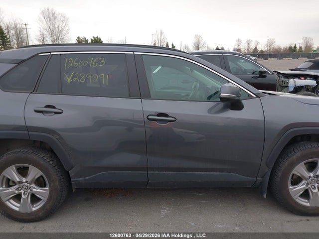 12600763 :رقم المزاد ، 2T3R1RFVXNC289291 vin ، 2022 Toyota Rav4 مزاد بيع