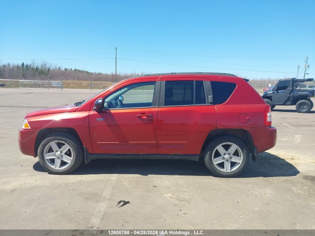 12600768 :رقم المزاد ، 1J4NF4FB2AD510956 vin ، 2010 Jeep Compass Sport/north مزاد بيع