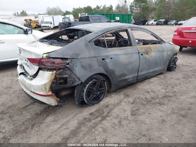 5NPD74LF5HH145439 Hyundai Elantra Le