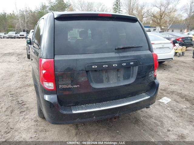 2015 Dodge Grand Caravan Se მანქანა იყიდება აუქციონზე, vin: 2C4RDGBGXFR744167, აუქციონის ნომერი: 12600792