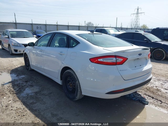 12600800 :رقم المزاد ، 3FA6P0H7XGR334611 vin ، 2016 Ford Fusion Se مزاد بيع