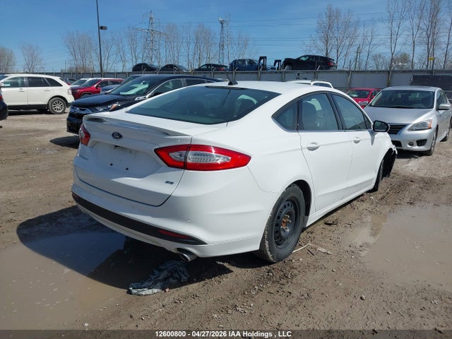 12600800 :رقم المزاد ، 3FA6P0H7XGR334611 vin ، 2016 Ford Fusion Se مزاد بيع