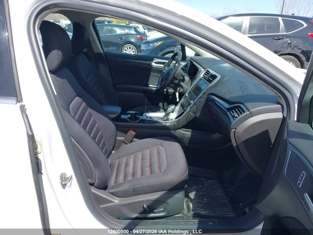 12600800 :رقم المزاد ، 3FA6P0H7XGR334611 vin ، 2016 Ford Fusion Se مزاد بيع