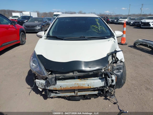JTDKDTB33G1122877 Toyota PRIUS C