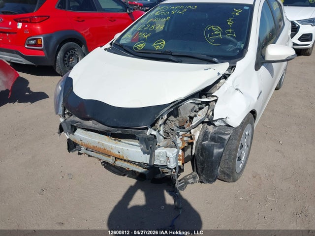 JTDKDTB33G1122877 Toyota PRIUS C