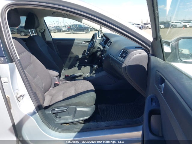Продажа на аукционе авто 2012 Volkswagen Jetta 2.0l Comfortline, vin: 3VWDK7AJ7CM388354, номер лота: 12600816
