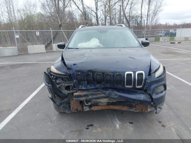 1C4PJMAS3GW124838 Jeep Cherokee