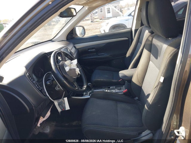 Продаж на аукціоні авто 2018 Mitsubishi Outlander Se/sel, vin: JA4JZ3AX1JZ603750, номер лоту: 12600828